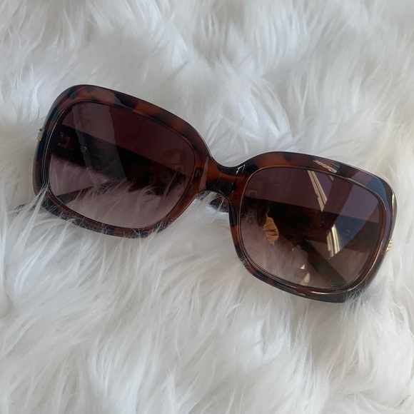 Fossil Accessories - 📌FOSSIL Tortoise Sunglasses